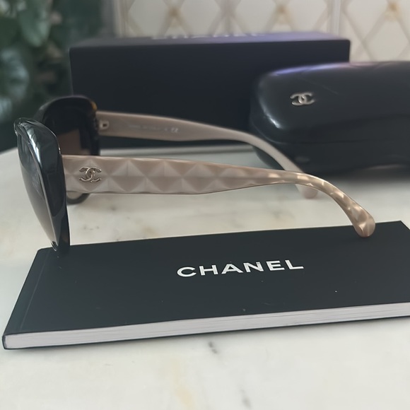CHANEL Accessories Chanel Sunglasses Authentic Poshmark